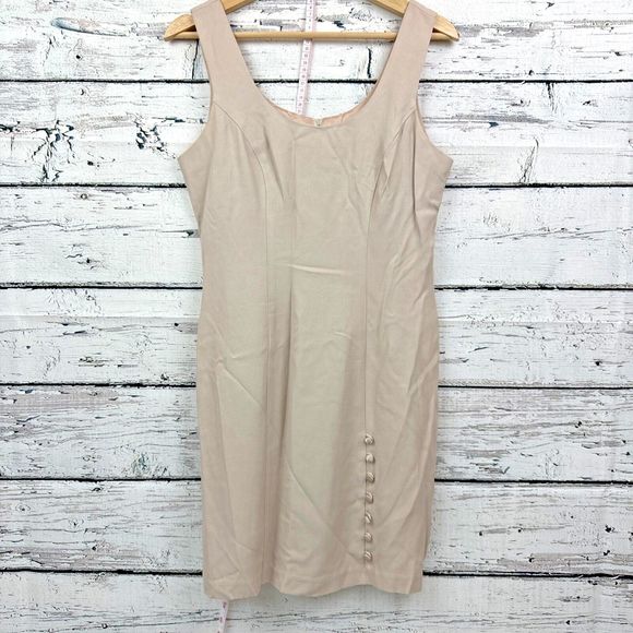 CDC‎ Women's Sheath Dress Cream Champaign w/ Accent Buttons [Size 6] - Picture 1 of 9